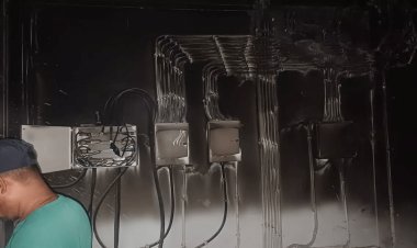 Dhanbad: धनबाद समाहरणालय के पैनल रूम में में शॉर्ट सर्किट से लगी आग