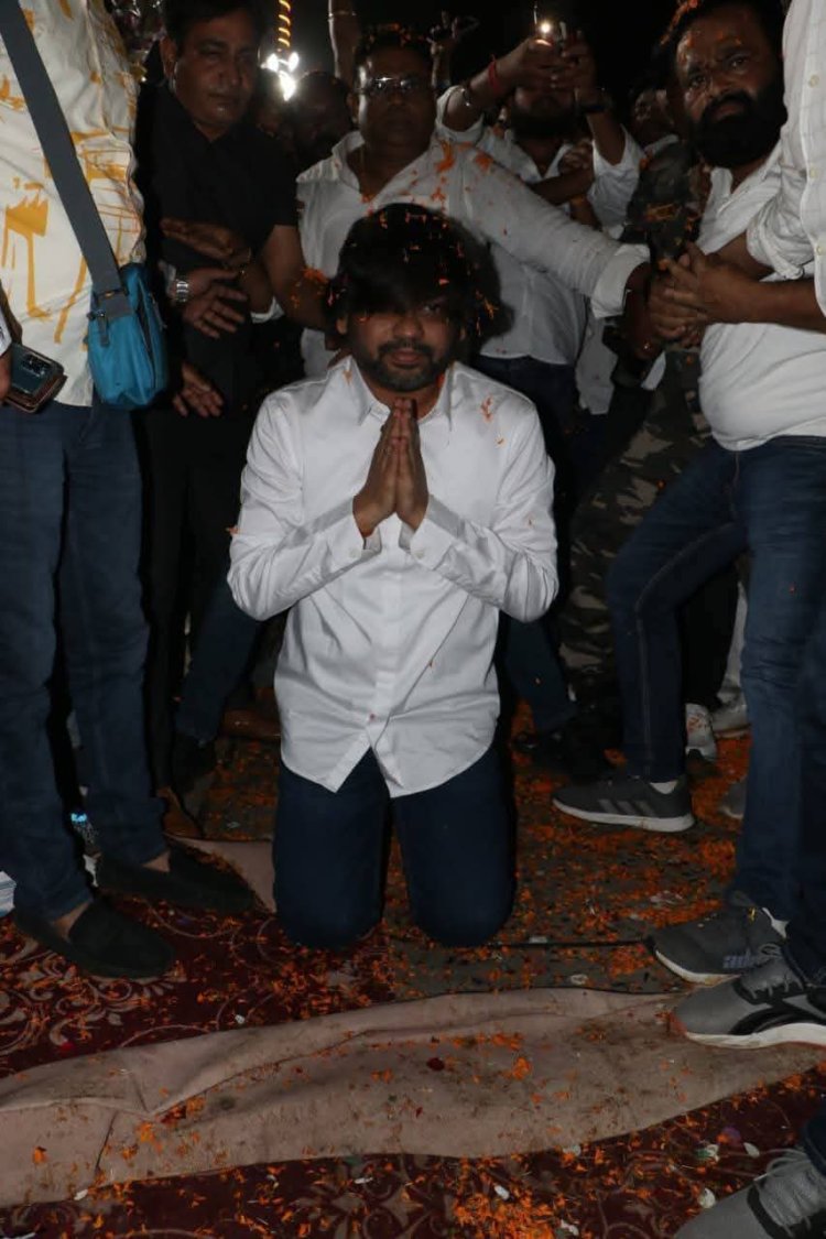 Dhanbad: आठ साल छह माह बाद घर लौटे ‘झरिया के शेर’ संजीव सिंह, सिंह मैंशन में उमड़ा जनसैलाब