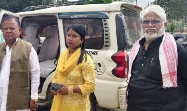 Jharkhand: प्रेमिका संग सरकारी आवास में रंगे हाथ पकड़े गये मझिआंव CO, वाइफ ने ताला बंद कर किया हंगामा