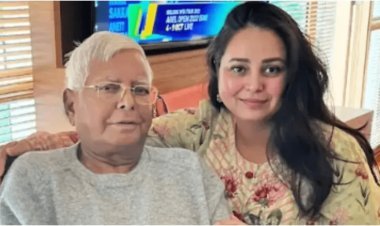 RJD में ‘महाभारत’! रोहिणी आचार्य ने छोड़ा परिवार-राजनीति, संजय यादव–रमीज पर लगाये विस्फोटक आरोप