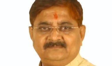 Jharkhand: धनबाद को मिला बड़ा सम्मान! BJP विधायक राज सिन्हा बने झारखंड के ‘उत्कृष्ट विधायक