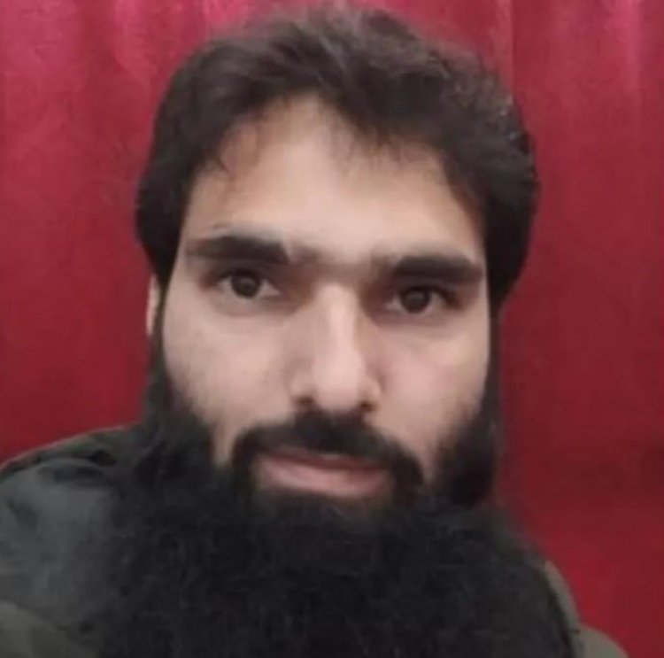 जम्मू-कश्मीर: "जिंदगियां बचाने वाला डॉक्टर निकला आतंकी! अनंतनाग मेडिकल कॉलेज के लॉकर में मिली AK-47"