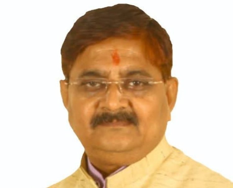 Jharkhand : धनबाद को मिला बड़ा सम्मान! BJP विधायक राज सिन्हा बने झारखंड के ‘उत्कृष्ट विधायक