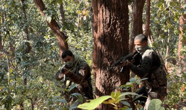 Jharkhand: सारंडा जंगल में ‘ऑपरेशन मेगाबुरु’ जारी, सुरक्षा बलों ने 36 घंटे में 16 माओवादियों को किया ढेर