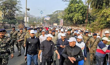 झारखंड की सबसे बड़ी मानव श्रृंखला से गूंजा सड़क सुरक्षा और मतदान का संदेश, धनबाद ने रचा इतिहास