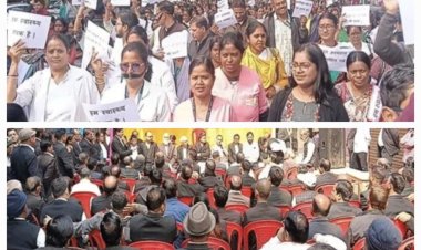 धनबाद में बाउंड्री वॉल बना ‘टकराव की दीवार’! वकीलों के पेन डाउन के खिलाफ स्वास्थ्यकर्मी सड़क पर