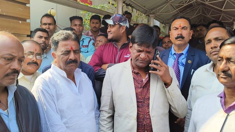 बीसीसीएल कर्मियों की पिटाई, सांसद ढुलू महतो ने की FIR और आउटसोर्सिंग कंपनी को ब्लैकलिस्ट करने की मांग