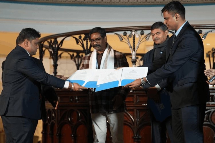 जिंदल समूह और झारखंड सरकार के बीच बड़ी डील! इस्पात, स्वच्छ ऊर्जा और बिजली क्षेत्र में होगा बड़ा निवेश