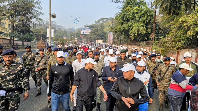 झारखंड की सबसे बड़ी मानव श्रृंखला से गूंजा सड़क सुरक्षा और मतदान का संदेश, धनबाद ने रचा इतिहास