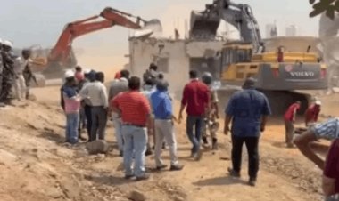 झारखंड: हजारीबाग में बड़ा बुलडोजर एक्शन: केरेडारी में पूर्व मंत्री योगेंद्र साव का घर ध्वस्त