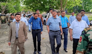 धनबाद :SNMMCH में अचानक पहुंचे चीफ सेक्रेटरी अविनाश कुमार, गायब मिले कर्मचारी, मची अफरा-तफरी