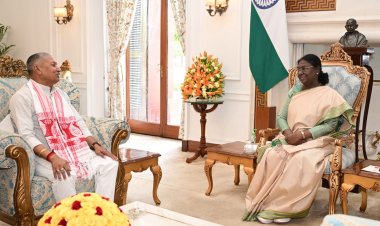 चतरा सांसद कालीचरण सिंह ने राष्ट्रपति द्रौपदी मुर्मू को मां भद्रकाली–कौलेश्वरी धाम आने का दिया न्योता