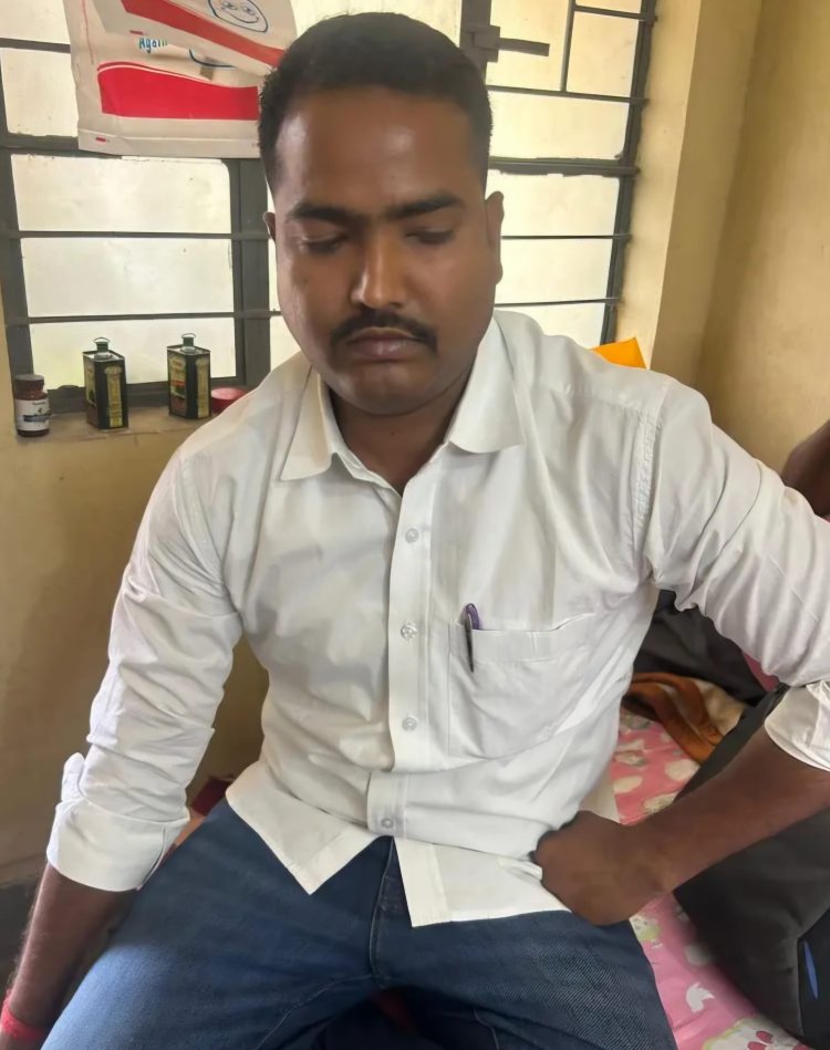 झारखंड: कोडरमा में चंदवारा थाना के SI पवन कुमार राम को ACB ने 15 हजार लेते दबोचा