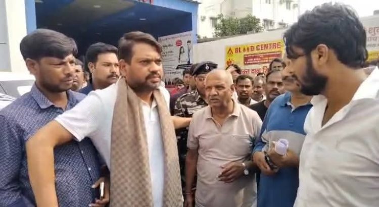 धनबाद: असर्फी हॉस्पिटल में मौत के बाद बिल के लिए शव रोका, मेयर संजीव सिंह के हस्तक्षेप से सुलझा मामला