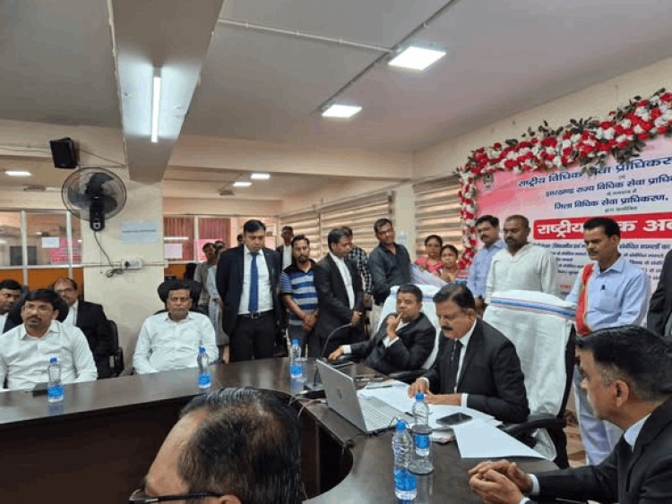 धनबाद में नेशनल लोक अदालत का बड़ा रिकॉर्ड: 3.34 लाख मामलों का निपटारा, 161 करोड़ से ज्यादा की रिकवरी