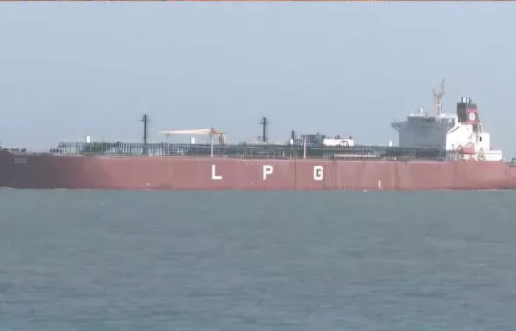 जंग के साए में भारत को बड़ी राहत: 46 हजार मीट्रिक टन LPG लेकर मुंद्रा पोर्ट पहुंचा ‘शिवालिक’