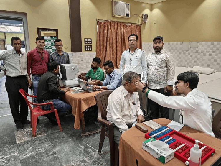 झरिया में सेवा की मिसाल: मारवाड़ी युवा मंच का फ्री नेत्र जांच शिविर, 63 लोगों को मिला आंखों का उपचार