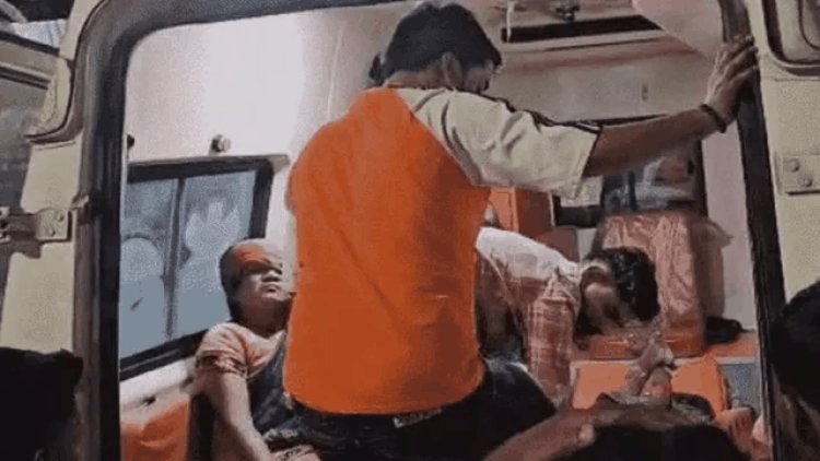 मध्यप्रदेश : छिंदवाड़ा में CM कार्यक्रम से लौट रही बस ट्रक से टकराई, 10 की दर्दनाक मौत, 30 घायल