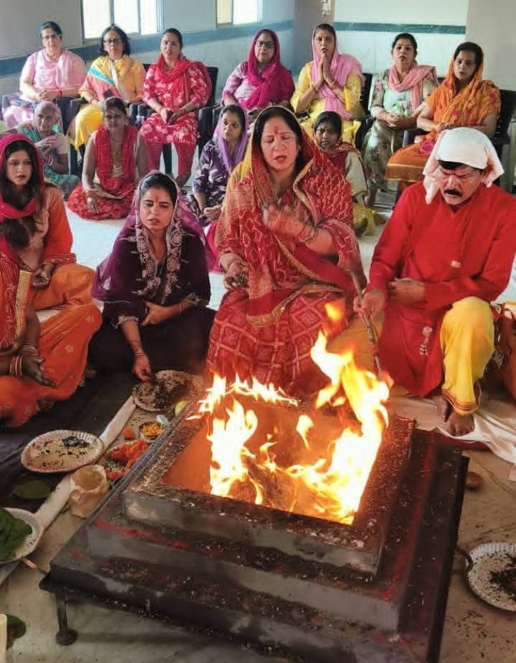 धनबाद : शक्ति मंदिर में आस्था का सागर:महानवमी पर भव्य आरती और पूर्णाहुति