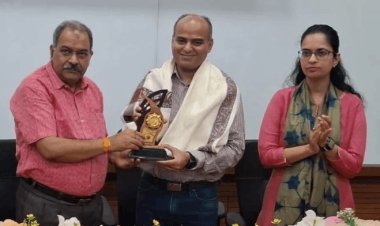 BIT सिंदरी में UPSC का मंत्र: IAS कर्ण सत्यार्थी बोले—सिर्फ पढ़ाई नहीं, व्यक्तित्व विकास से मिलती है सफलता