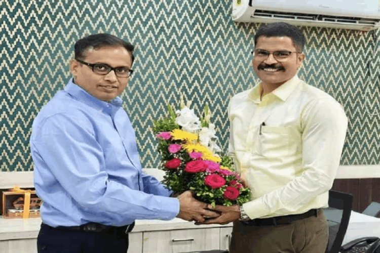 धनबाद रेल मंडल में बड़ा फेरबदल: मनीष सौरभ बने सीनियर DCM, मोहम्मद इकबाल को सीनियर DOM की कमान