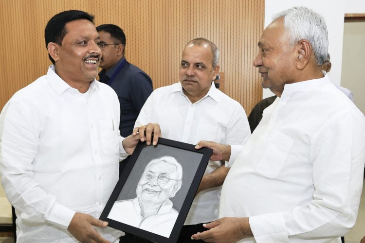 धनबाद JDU अध्यक्ष पिंटू सिंह ने CM नीतीश से की मुलाकात, 21 साल की बेदाग छवि को बताया ऐतिहासिक उपलब्धि