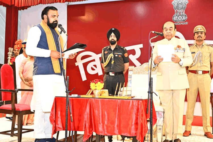 बिहार में ‘सम्राट युग’ की शुरुआत: Samrat Choudhary बने 24वें CM, 2 डिप्टी CM के साथ NDA की नई सरकार