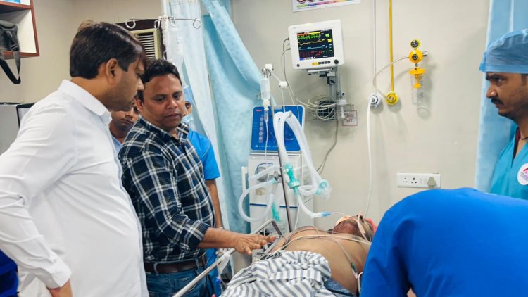 Dhanbad : सोनारडीह में घर में घुसकर शुभम यादव को मारी गोली, मौत—मेयर संजीव सिंह अस्पताल पहुंचे