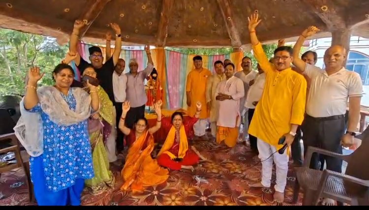 धनबाद: सूर्य हाइलैंड सिटी में पहली बार गूंजा परशुराम जन्मोत्सव, भक्ति-भाव में डूबा पूरा परिसर