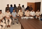 धनबाद: झरिया में हथियारों के साथ 4 अपराधी गिरफ्तार, पुलिस ने फायरिंग-रंगदारी की बड़ी साजिश नाकाम की