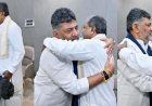 कर्नाटक में सत्ता परिवर्तन: CM सिद्दरमैया ने किया इस्तीफे का एलान, डीके शिवकुमार  ने CM के पैर छुए, गले लगे...