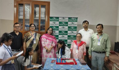 धनबाद: झरिया के मारवाड़ी विद्यालय में लगा हेल्थ कैंप, 178 छात्रों और 16 शिक्षकों की हुई मुफ्त नेत्र व दंत जांच