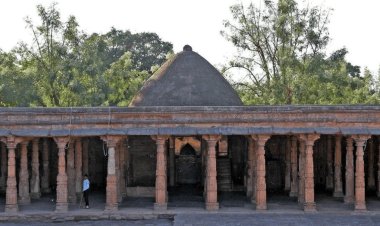 धार भोजशाला पर ऐतिहासिक फैसला: MP हाई कोर्ट ने कहा- ‘यह सरस्वती मंदिर’, नमाज पर रोक