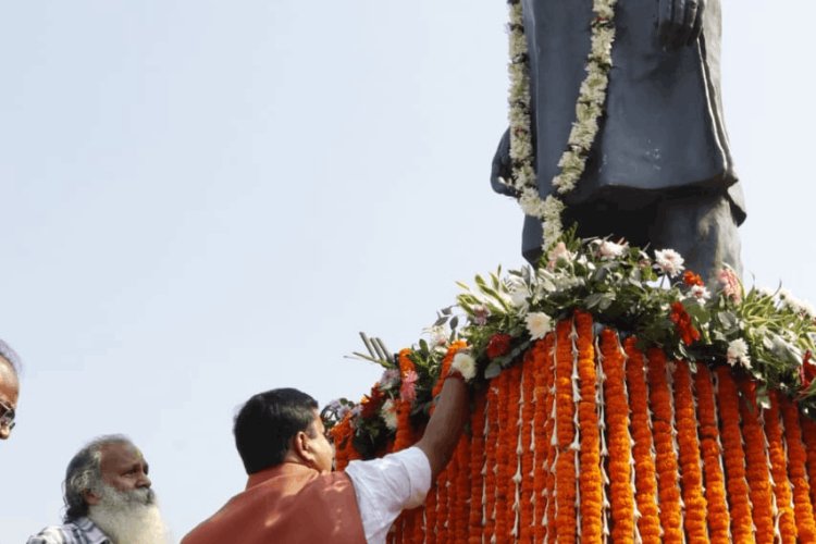 बिहार:“पिता के आदर्श ही मेरी ताकत” : 77वीं जयंती पर भावुक हुए BJP राष्ट्रीय अध्यक्ष नितिन नवीन, दी श्रद्धांजलि