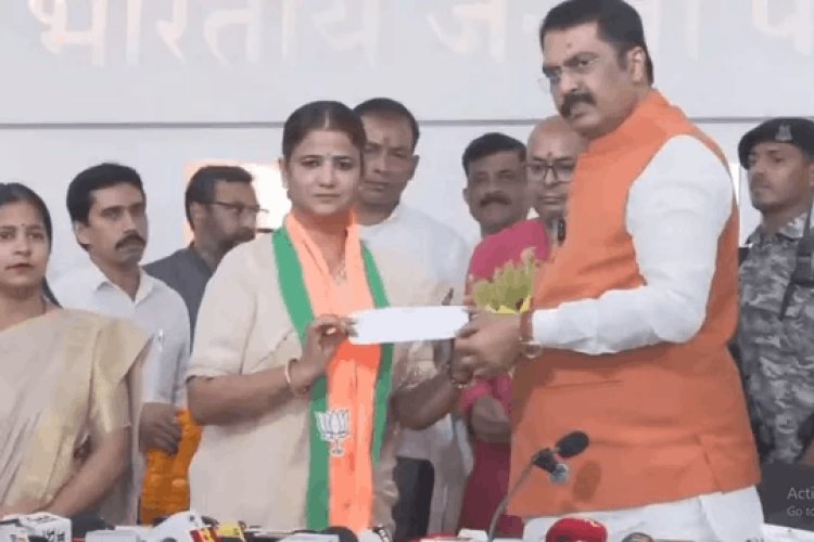 RJD की ‘मुखिया दीदी’ अब BJP के साथ! रितु जायसवाल की एंट्री से बिहार की राजनीति में बड़ा भूचाल