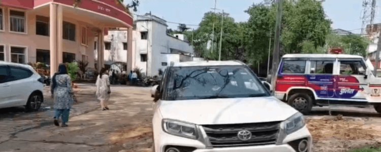 धनबाद में हाईवोल्टेज ड्रामा: नशे में धुत युवकों ने ट्रैफिक पुलिस से की मारपीट, वर्दी फाड़ी, FIR जेल