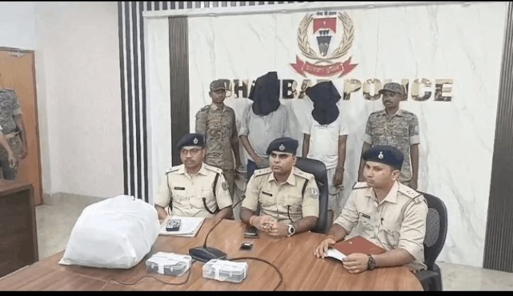 धनबाद रेलवे यार्ड में ‘गांजा एक्सप्रेस’ का भंडाफोड़! ट्रेन से हो रही थी तस्करी, RPF-पुलिस ने दबोचे दो आरोपी