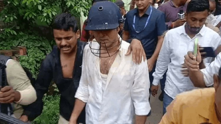 पश्चिम बंगाल : ‘चोर-चोर’ के नारों के बीच घिरे अभिषेक बनर्जी, चले जूते-चप्पल, हेलमेट पहनकर बचानी पड़ी जान!