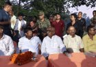 झरिया में रोज 200 हाइवा कोयला चोरी का आरोप: सांसद ढुलू महतो बोले- माफिया घराने ने छीन लिया मजदूरों का रोजगार