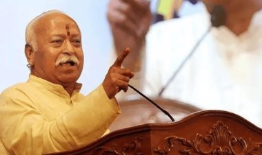 "दुनिया ताकत की भाषा समझती है": मोहन भागवत बोले- हिंदुओं को आत्मरक्षा के लिए बनना होगा शक्तिशाली