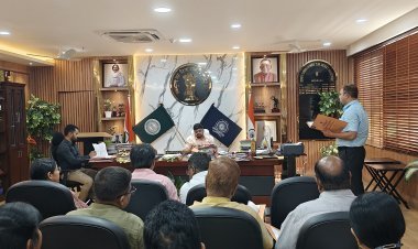 धनबाद: शिक्षा व्यवस्था में बड़े बदलाव: मानदेय बढ़ा, 24 जर्जर स्कूल होंगे शिफ्ट, शिक्षकों-कर्मियों के तबादले की तैयारी