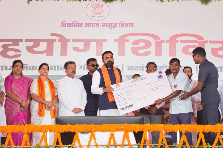 बिहार:“पिता, पुत्र और पत्नी के लिए अलग सरकारी आवास नहीं चलेगा…” CM सम्राट चौधरी का लालू परिवार पर बड़ा हमला