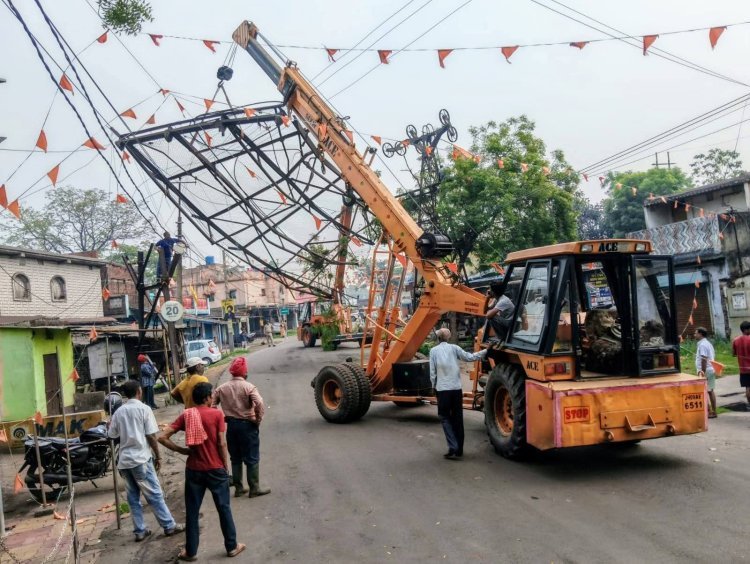 धनबाद: जामाडोबा में वर्षों पुराना रोप-वे ढांचा हटाया गया, जिला प्रशासन की बड़ी कार्रवाई