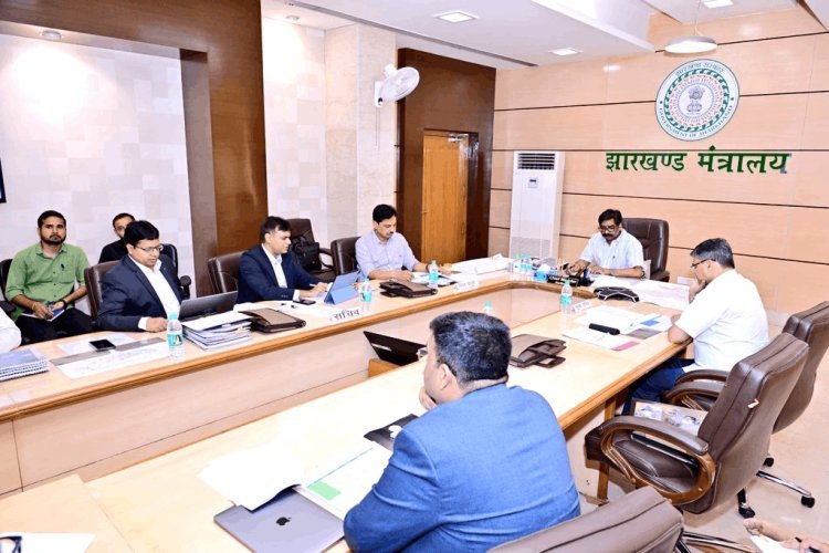 झारखंड में इलिगल माइनिंग पर ब्रेक:हेमंत सरकार का एक्शन मोड, कोयला-बालू पर सख्ती, गोल्ड उत्पादन बढ़ाने का आदेश