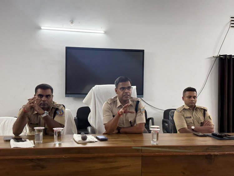 धनबाद पुलिस बन रही हाईटेक: 329 पुलिस अधिकारियों को मिला प्रोफेशनल पुलिसिंग का विशेष प्रशिक्षण