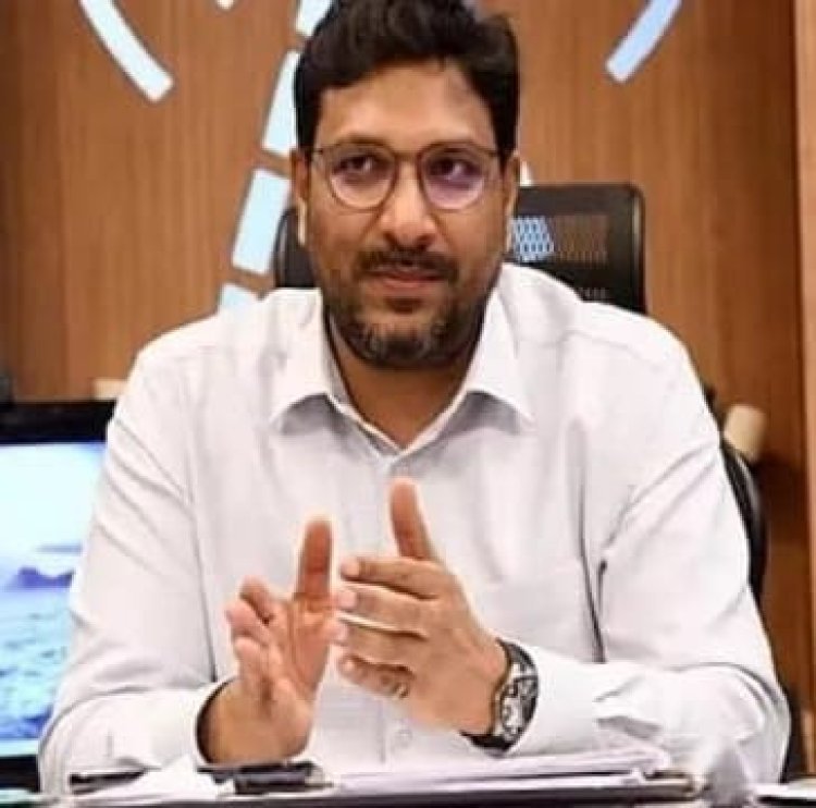 बिहार: IAS संजीव हंस का पलटवार: रिशुश्री से लेन-देन के आरोपों को बताया बेबुनियाद, SVU FIR पर उठाए सवाल