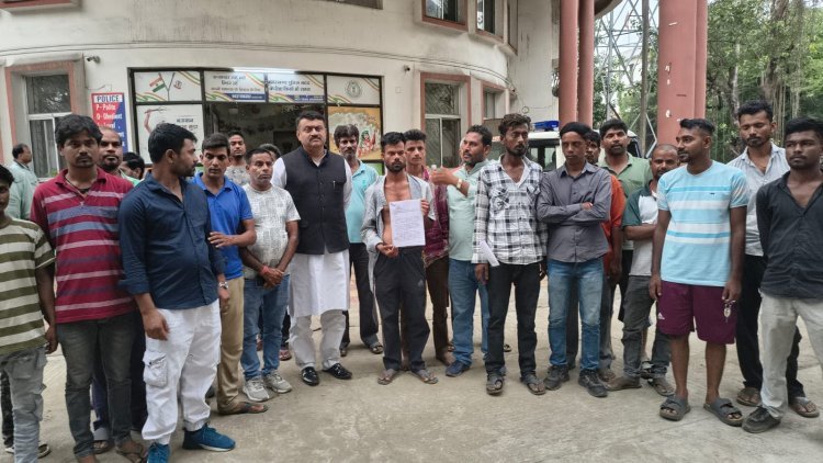 धनबाद में ई-रिक्शा चालक पर जानलेवा हमले का आरोप, टोटो संघ ने दर्ज कराई शिकायत; आंदोलन की चेतावनी
