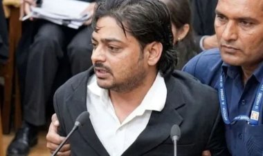 सुप्रीम कोर्ट में हंगामा पड़ा भारी! CJI के खिलाफ अपशब्द, कोर्टरूम में कागज फेंकने पर लॉ छात्र समेत 2 गिरफ्तार