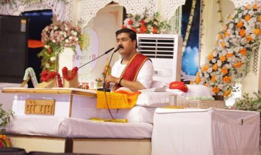धनबाद: जय श्रीराम के उद्घोष से गूंजा कंचनडीह, श्रीराम राज्याभिषेक के साथ भव्य श्रीरामकथा का हुआ समापन