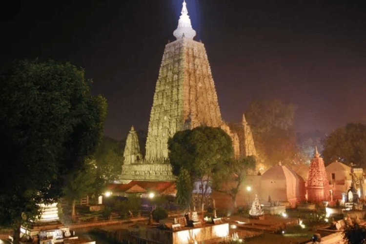 महाबोधि मंदिर में आस्था की बारिश: दानपात्र से निकले ₹2 करोड़, विदेशी भक्तों ने भी खोला खजाना